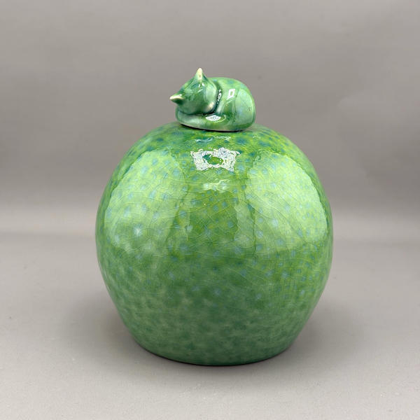 Green with Blue Dots Kat Urn